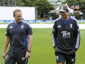 Peshawar sign Andy Flower as mentor for PSL