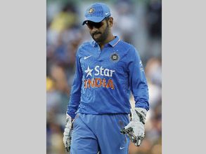1st ODI defeat: MS Dhoni rues India spinners' 'very bad day'