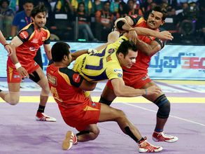 Aamir Khan gives emotional touch as Pro Kabaddi League kicks off with fanfare