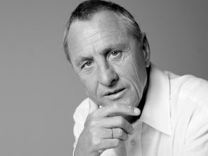 'He made us champions', says Barcelona pays homage to Johan Cruyff