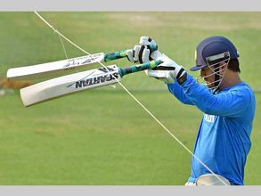 Can MS Dhoni lead India to a historic title in his final World T20?