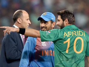 World T20: Legends Sunil Gavaskar, Imran Khan reveal why Pakistan lose to India on big occasions