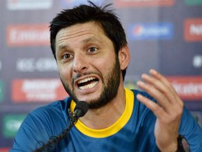 Controversy: Notice against Shahid Afridi for 'getting more love in India'