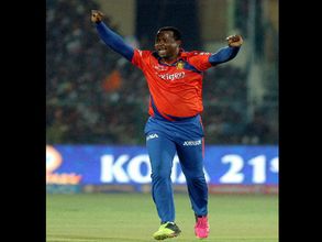 IPL 2016: Smith, Raina take Gujarat Lions closer to play-offs