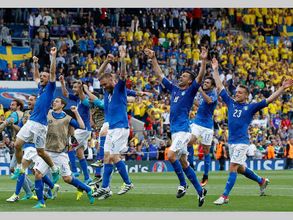 Euro 2016: Brazil-born Eder's goal sends Italy into last 16