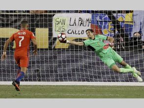 Copa America: Vargas, Sanchez hit 2 goals each as Chile down Panama