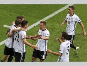 Euro 2016: Spain lose to Croatia, to face Italy in last 16; Germany win