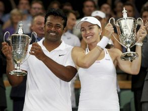 Wimbledon: Paes-Matkowski match postponed due to rain