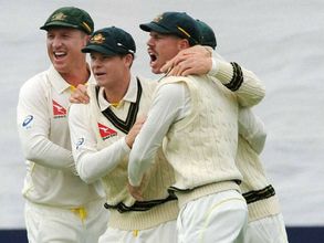 Smith optimistic of injured Warner's return for Sri Lanka Test series