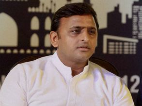 Akhilesh mourns death of hockey legend Mohd Shahid