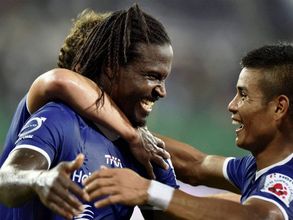 Chennaiyin FC retains defender Bernard Mendy