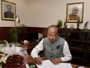 Sports minister calls on ailing former hockey star Mohammad Shahid