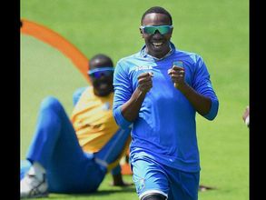 Big Bash League: Dwayne Bravo inks new deal with Melbourne Renegades