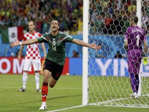 Official: West Ham United agree deal to sign striker Javier Hernandez