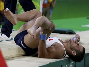 Rio Olympics 2016: French gymnast breaks his leg
