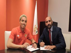 Official: Manchester City midfielder joins Sevilla on loan