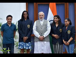 PM Modi meets Sindhu, Sakshi, Dipa and other athletes