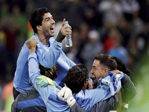 Uruguay players threaten to go on strike ahead of World Cup qualifiers