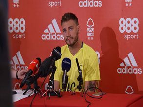 Nicklas Bendtner completes free transfer to Nottingham Forest