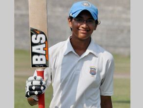 Indian batswoman Smriti Mandhana signed by Big Bash League franchise