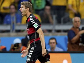 WC 2018 Qualifier: Thomas Mueller, Joshua Kimmich star in German win