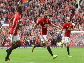 Manchester United thrash Leicester City 4-1 to return to winning ways