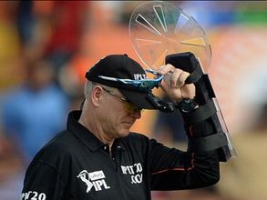 Know what umpire Bruce Oxenford wears on his arm while officiating in matches