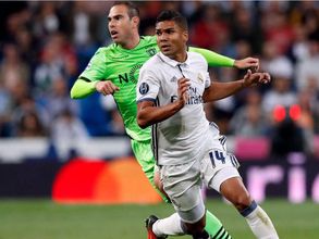 Casemiro named in Brazil squad for World Cup qualifiers