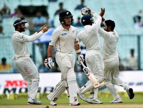 Umpires have final say on bad light: Luke Ronchi
