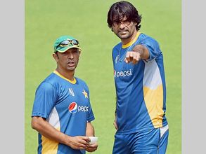 Azhar Mahmood named Pakistan's bowling coach