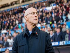 Swansea City sack coach Bob Bradley after 11 matches
