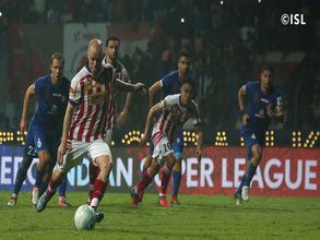 PHOTOS: ISL - Kolkata beat Mumbai 3-2 in the first leg of semi-final