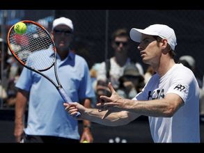Australian Open: Top seed Andy Murray stunned by unseeded Mischa Zverev in fourth round