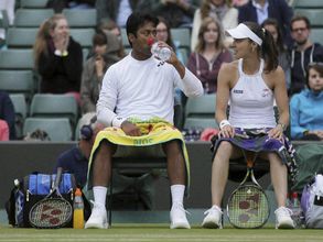 Australian Open 2107: Paes-Martina enter quarter-final