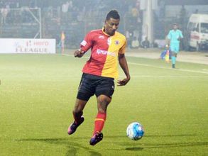 East Bengal striker Willis Plaza recalls his cricket days with Sunil Narine