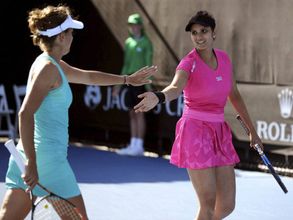 Australian Open 2017: Sania loses in women's doubles, Paes off to winning start