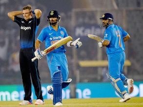 During matches, will be 'running' to MS Dhoni for advice: Virat Kohli