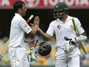 Day 2: Younis Khan, Azhar Ali lead Pakistan's fightback against Australia