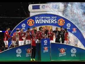 Manchester United beat Southampton 3-2 to lift English Football League Cup
