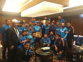 Virat Kohli felicitates inspirational leader MS Dhoni; honours 'Captain Cool' with unique memento