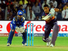 Twitterati erupt as MS Dhoni removed as Rising Pune Supergiants skipper