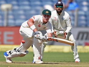 'I had to go to toilet', says Matt Renshaw on leaving the pitch midway