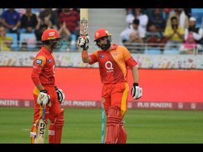 Watch: Misbah-ul-Haq does a Yuvraj Singh; blasts six 6s in six balls during Hong Kong T20 Blitz