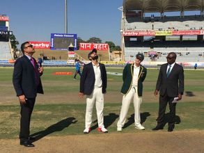 India Vs Australia: Match Referee Richardson speaks to Kohli and Smith before Ranchi Test
