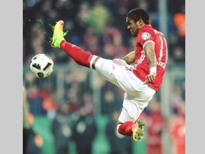 Will Bayern Munich star Douglas Costa go to Liverpool?