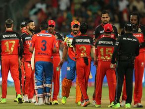 IPL 2017: Royal Challengers Bangalore on brink of elimination after 6th loss
