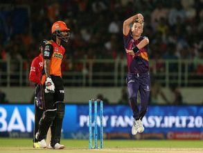 IPL 10: Here are 10 best bowling figures; Sohail Tanvir tops list