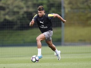 Arsenal's Alex Oxlade-Chamberlain suffers major injury blow
