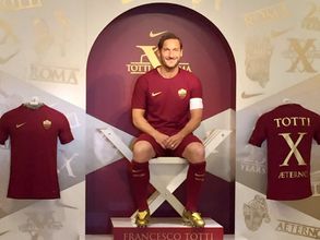 Italy great Francesco Totti refuses to confirm retirement