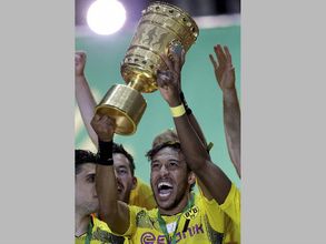 Liverpool want Dortmund's Aubameyang, player wants reunion with Klopp